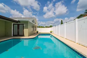 14918 Old Pointe Rd, Tampa, FL 33613 - Photo 37