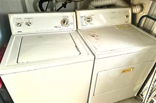 2000 E Bay Dr, Largo, FL 33771 - Photo 15