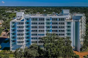 700 Beach Dr NE, Saint Petersburg, FL 33701 - Photo 5