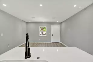 1235 Stockton Dr, Clearwater, FL 33755 - Photo 9