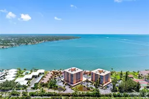 7430 Sunshine Skyway Ln S, Saint Petersburg, FL 33711 - Photo 1