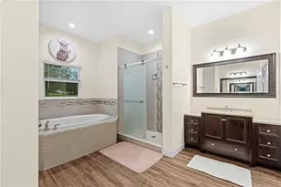 35328 Lake Edward Dr, Zephyrhills, FL 33541 - Photo 31