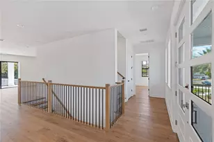 220 90th Ave NE, Saint Petersburg, FL 33702 - Photo 83