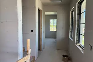 220 90th Ave NE, Saint Petersburg, FL 33702 - Photo 23