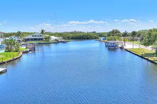 220 90th Ave NE, Saint Petersburg, FL 33702 - Photo 11