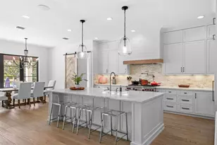 555 Suwanee Cir, Tampa, FL 33606 - Photo 9