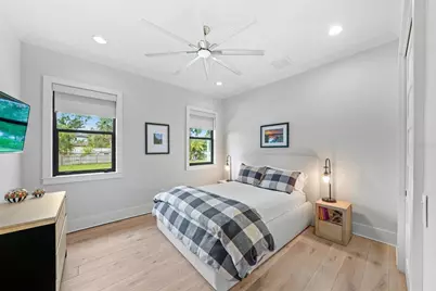 555 Suwanee Circle, Tampa, FL 33606 - Photo 47