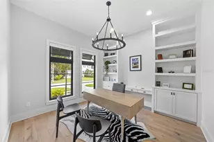 555 Suwanee Cir, Tampa, FL 33606 - Photo 23