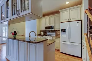 2920 W El Prado Blvd, Tampa, FL 33629 - Photo 3