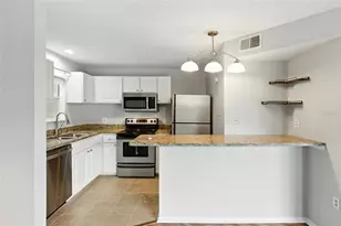 115 112th Ave NE, Saint Petersburg, FL 33716 - Photo 11