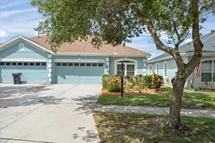 6811 Surrey Oak Dr, Apollo Beach, FL 33572 - Photo 1