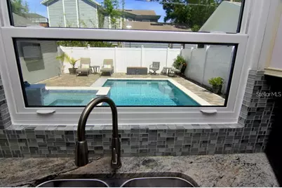2905 W Bay Court Avenue, Tampa, FL 33611 - Photo 9
