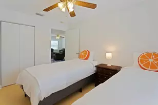 1411 Gray St S, Gulfport, FL 33707 - Photo 15