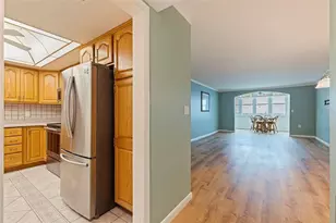 5130 Brittany Dr S, Saint Petersburg, FL 33715 - Photo 5