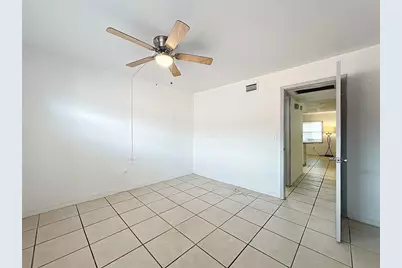 11705 3rd Street E #6, Treasure Island, FL 33706 - Photo 17