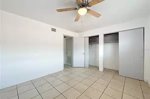 11705 3rd St E, Treasure Island, FL 33706 - Photo 15