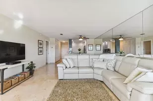 100 Bluff View Dr, Belleair Bluffs, FL 33770 - Photo 25