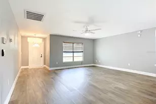 1015 24th Ave W, Palmetto, FL 34221 - Photo 9