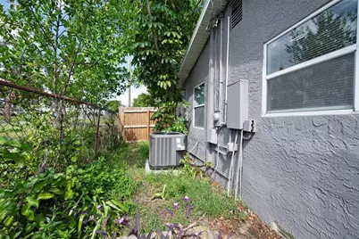 605 S S Disston Ave, Tarpon Springs, FL 34689 - Photo 27