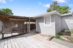 605 S S Disston Ave, Tarpon Springs, FL 34689 - Photo 25