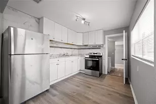 605 S S Disston Ave, Tarpon Springs, FL 34689 - Photo 13
