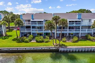 12134 Capri Cir S, Treasure Island, FL 33706 - Photo 33