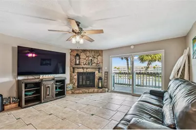 12134 Capri Cir S #803, Treasure Island, FL 33706 - Photo 3