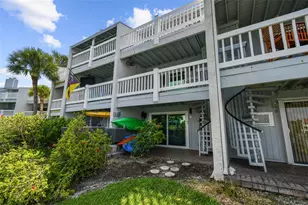 12134 Capri Cir S, Treasure Island, FL 33706 - Photo 31