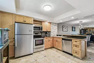 12134 Capri Cir S, Treasure Island, FL 33706 - Photo 13