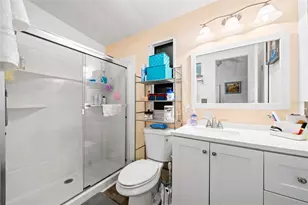 35057 McCulloughs Leap, Zephyrhills, FL 33541 - Photo 25