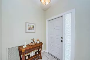 11805 Loblolly Pine Dr, New Port Richey, FL 34654 - Photo 9