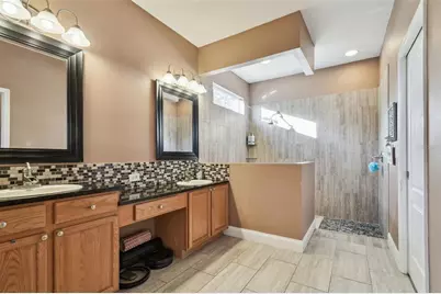 18034 Lake Reflections Boulevard, Lutz, FL 33558 - Photo 33