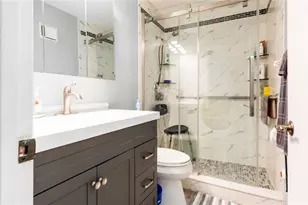 8198 Terrace Garden Dr N, Saint Petersburg, FL 33709 - Photo 23