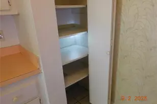 9009 Westchester Cir, Tampa, FL 33604 - Photo 5