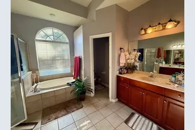 2601 Villa Dr, Valrico, FL 33596 - Photo 21