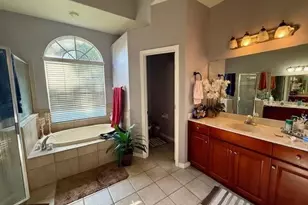 2601 Villa Dr, Valrico, FL 33596 - Photo 21