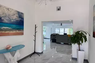 166 Bayside Dr, Clearwater Beach, FL 33767 - Photo 5