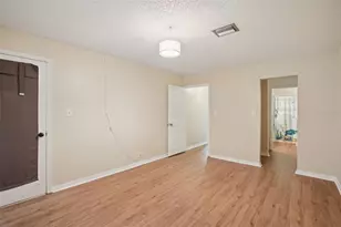 7300 Sunshine Skyway Ln S, Saint Petersburg, FL 33711 - Photo 19