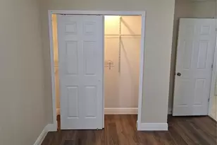 9004 Tudor Dr, Tampa, FL 33615 - Photo 15