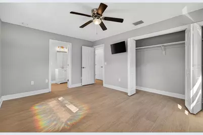 8110 Macoma Drive NE, Saint Petersburg, FL 33702 - Photo 31