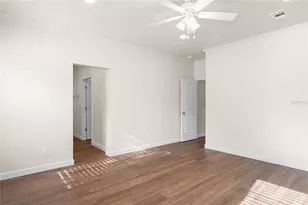 1851 13th St S, Saint Petersburg, FL 33705 - Photo 11