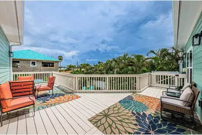 16109 3rd Street E, Redington Beach, FL 33708 - Photo 11