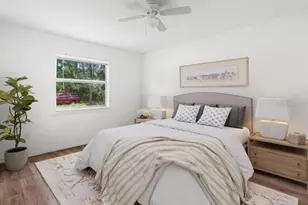 1911 SE 14th Ave, Gainesville, FL 32641 - Photo 11