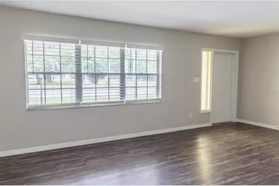 3005 S Kings Avenue, Brandon, FL 33511 - Photo 3