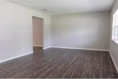 3005 S Kings Avenue, Brandon, FL 33511 - Photo 5