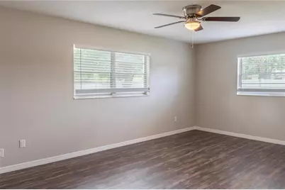 3005 S Kings Avenue, Brandon, FL 33511 - Photo 17