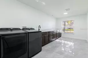 1032 Legends Pass Dr, Valrico, FL 33594 - Photo 25