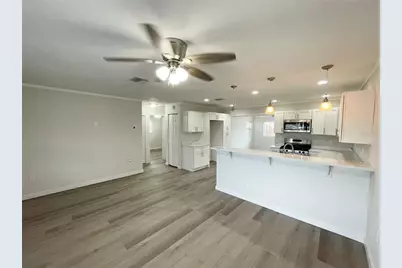 1835 Nevada Avenue NE, Saint Petersburg, FL 33703 - Photo 5