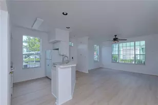 10430 White Lake Ct, Tampa, FL 33626 - Photo 5