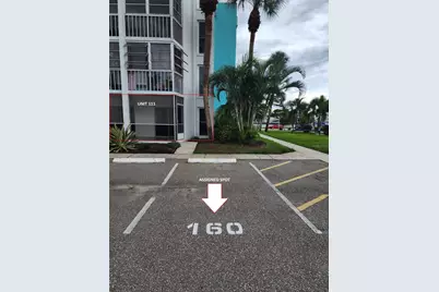 4910 38th Way S #111, Saint Petersburg, FL 33711 - Photo 3